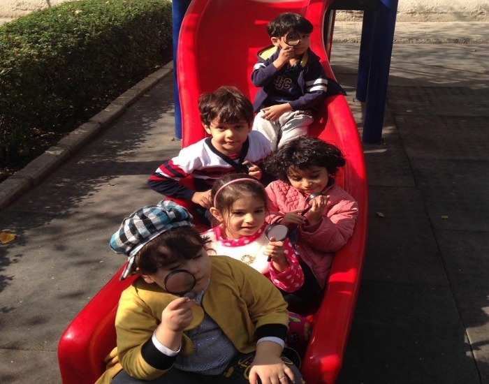 طبیعت گردی با کودکان رویش