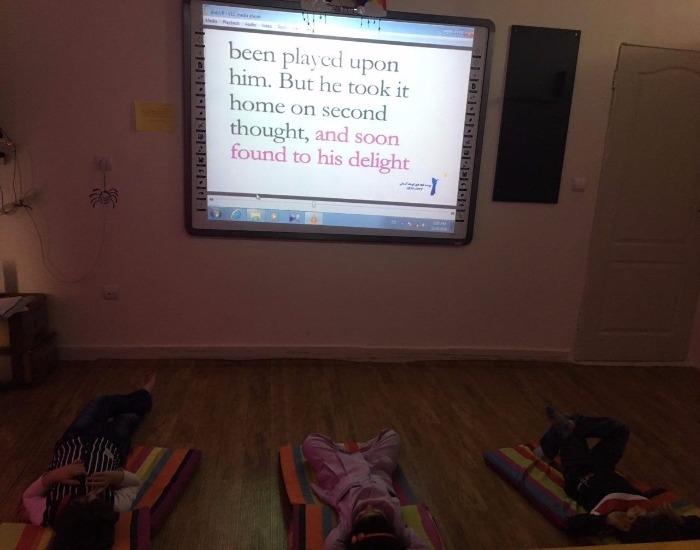 کودکان در کلاس زبان