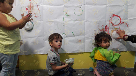 تقویت مهارت حرکتی ظریف، هماهنگی چشم و دست و آموزش مفاهیم ریاضی رنگ، اندازه و خلاقیت