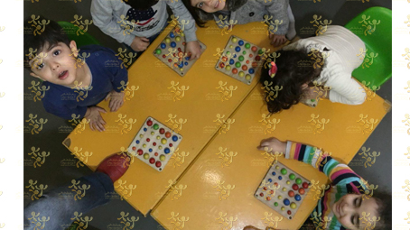 آشنایى با مفاهیم ریاضى رنگها و اندازه ها تقویت مهارتهاى حرکتى ظریف